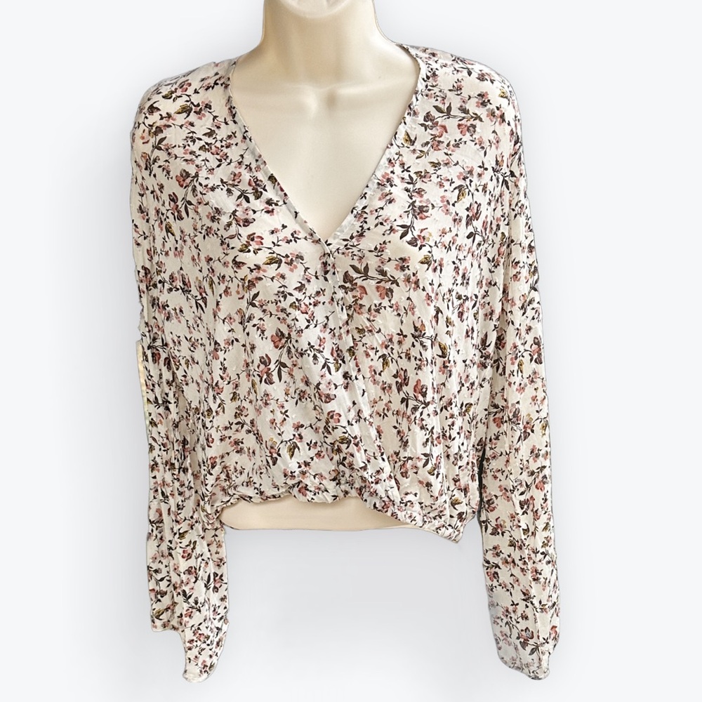 Romantic Feminine Prairie Ditzy Floral Flowy Flared Sleeves Wrap Cropped Top ~ M